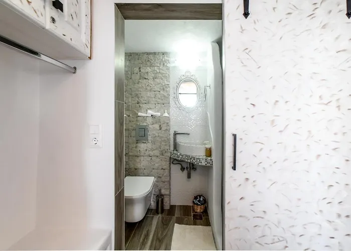 Petit Sunset Nyaraló